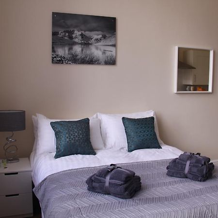 The Trafford Apartment Stockport Exterior photo